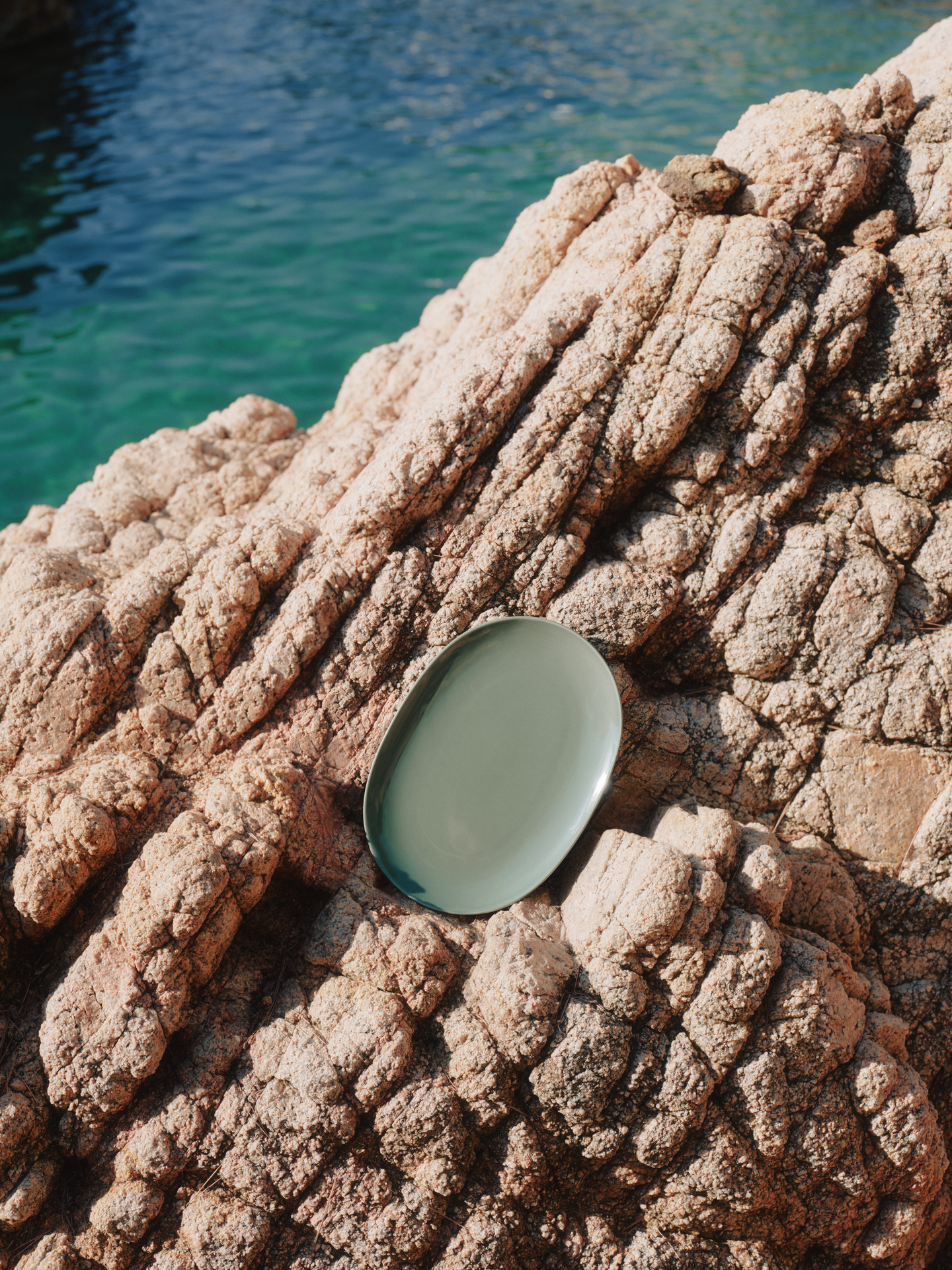 Arabia 24h ovaali lautanen 18 x 28 cm salvianvihreä