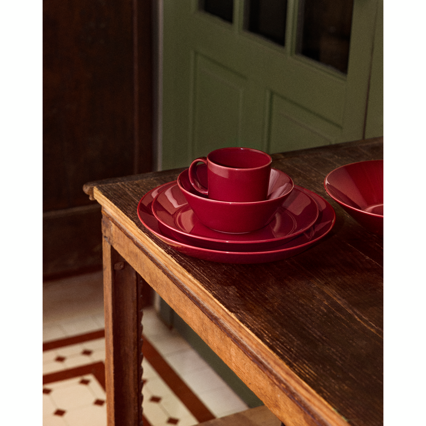 Iittala Teema syvä lautanen 21 cm kirsikka