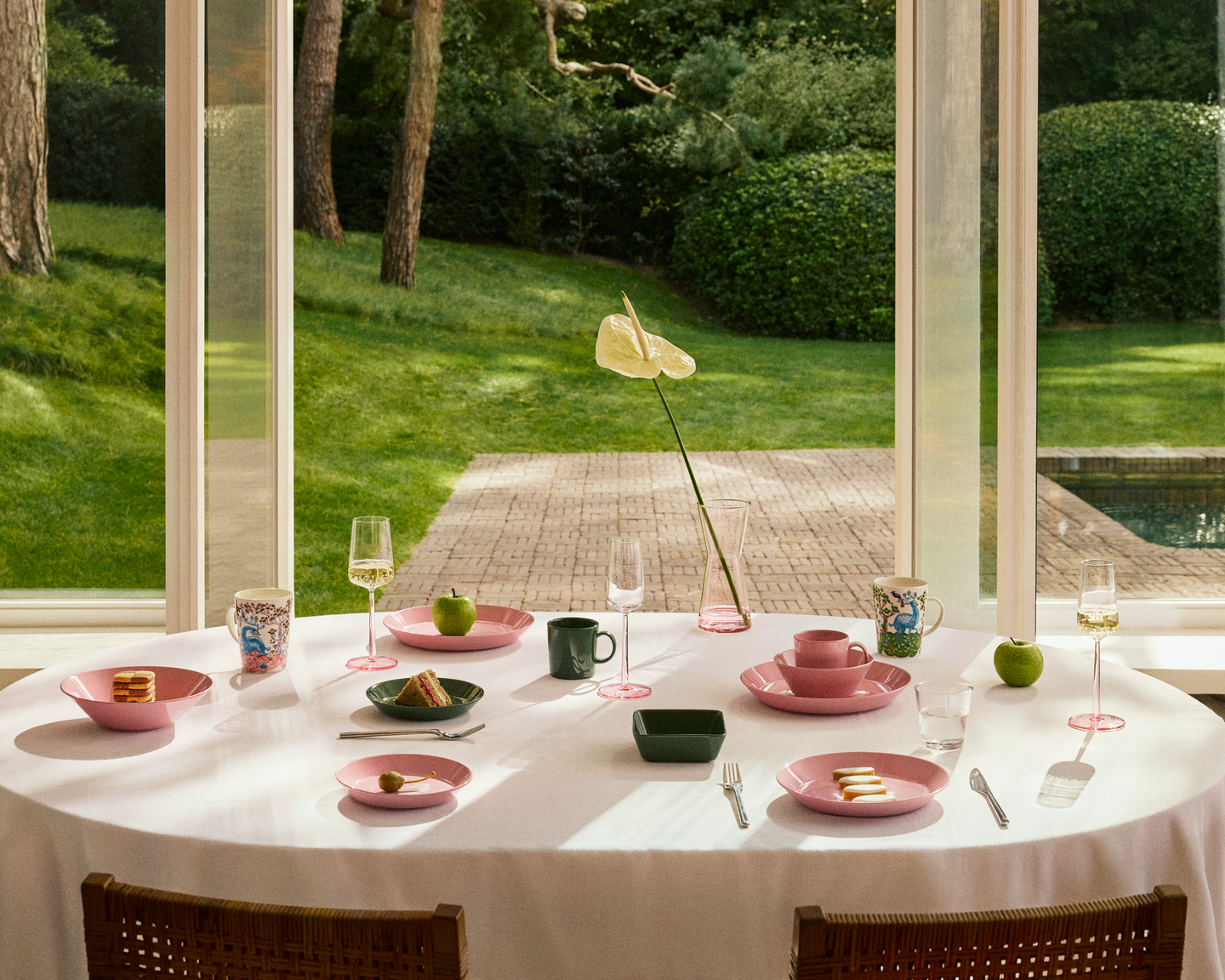 Iittala Teema syvä lautanen 21 cm ruusu