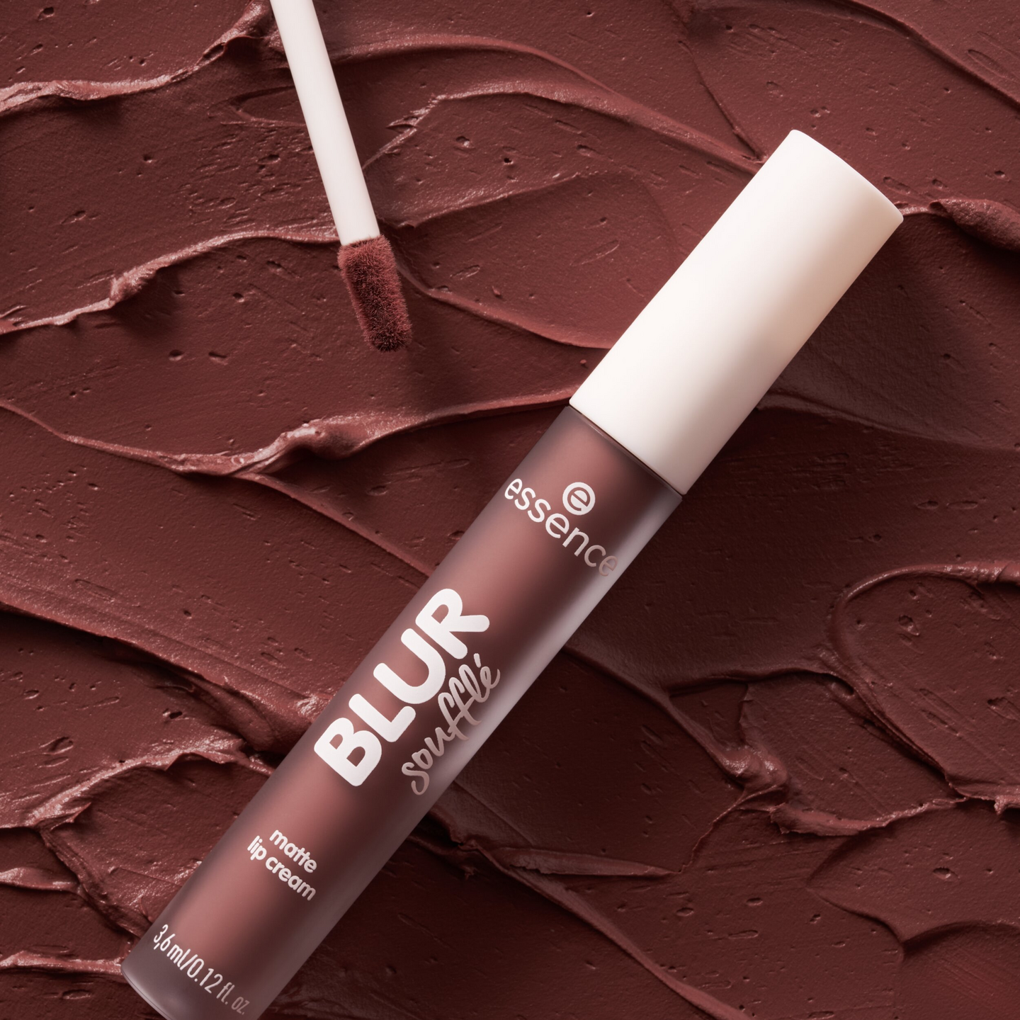 Essence Blur Soufflé mattahuulipuna 01 Deep Scroll