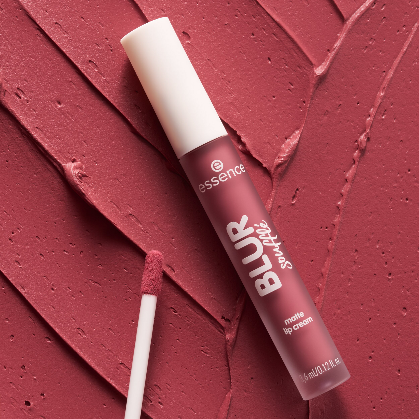 Essence Blur Soufflé mattahuulipuna 05 Crush Hour