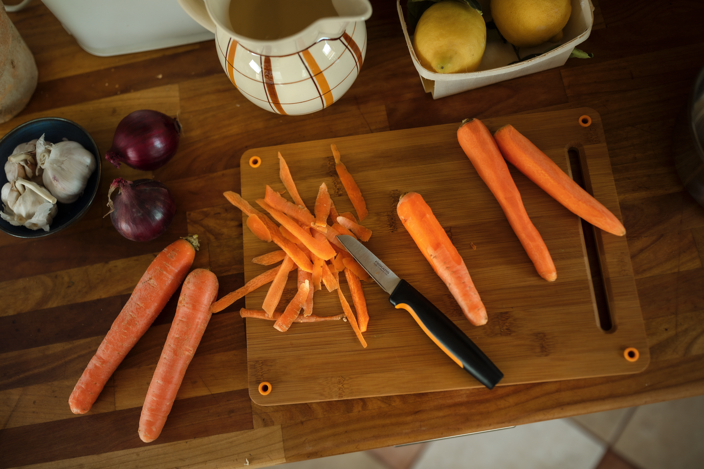 Fiskars FF juuresveitsi 8cm