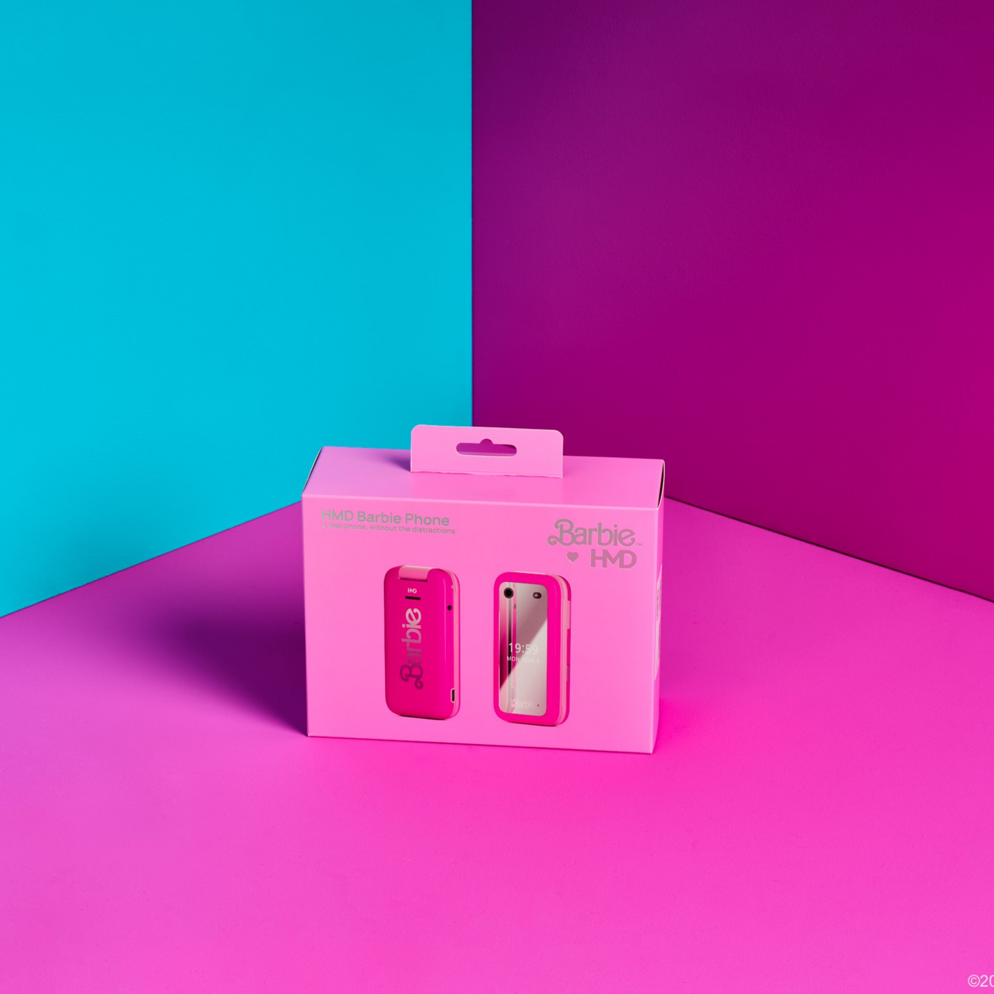 HMD Barbie -simpukkapuhelin