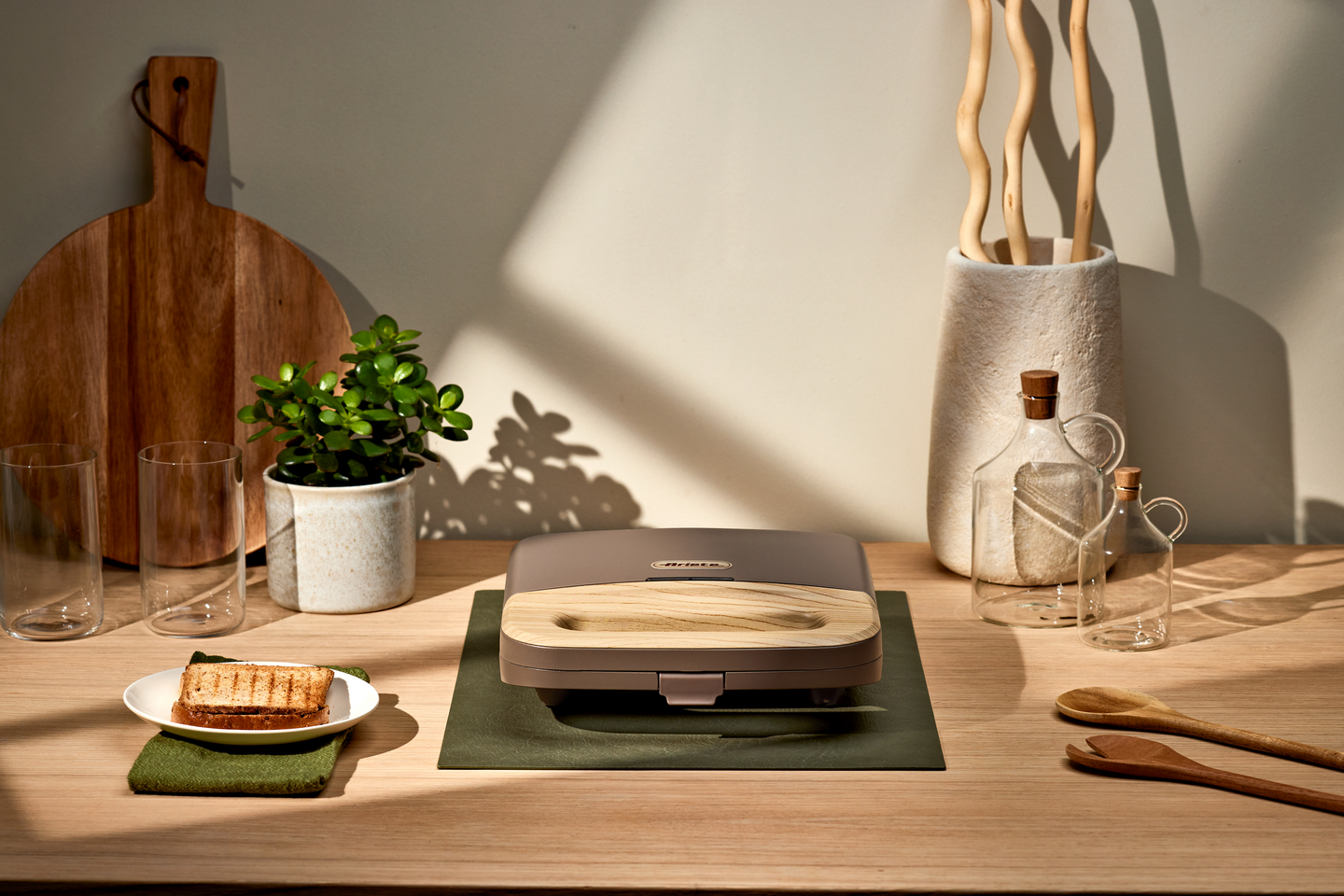 Ariete Breakfast Wood 1971/07 -voileipägrilli