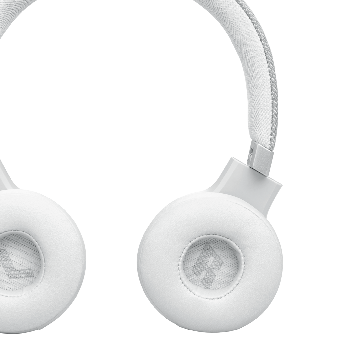 JBL Live 670NC -vastamelusankakuulokkeet, valkoinen