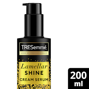 TRESemme  Lamellar Shine  hiuksiin jätettävä voidemainen seerumi  patentoidulla lamelliteknologialla