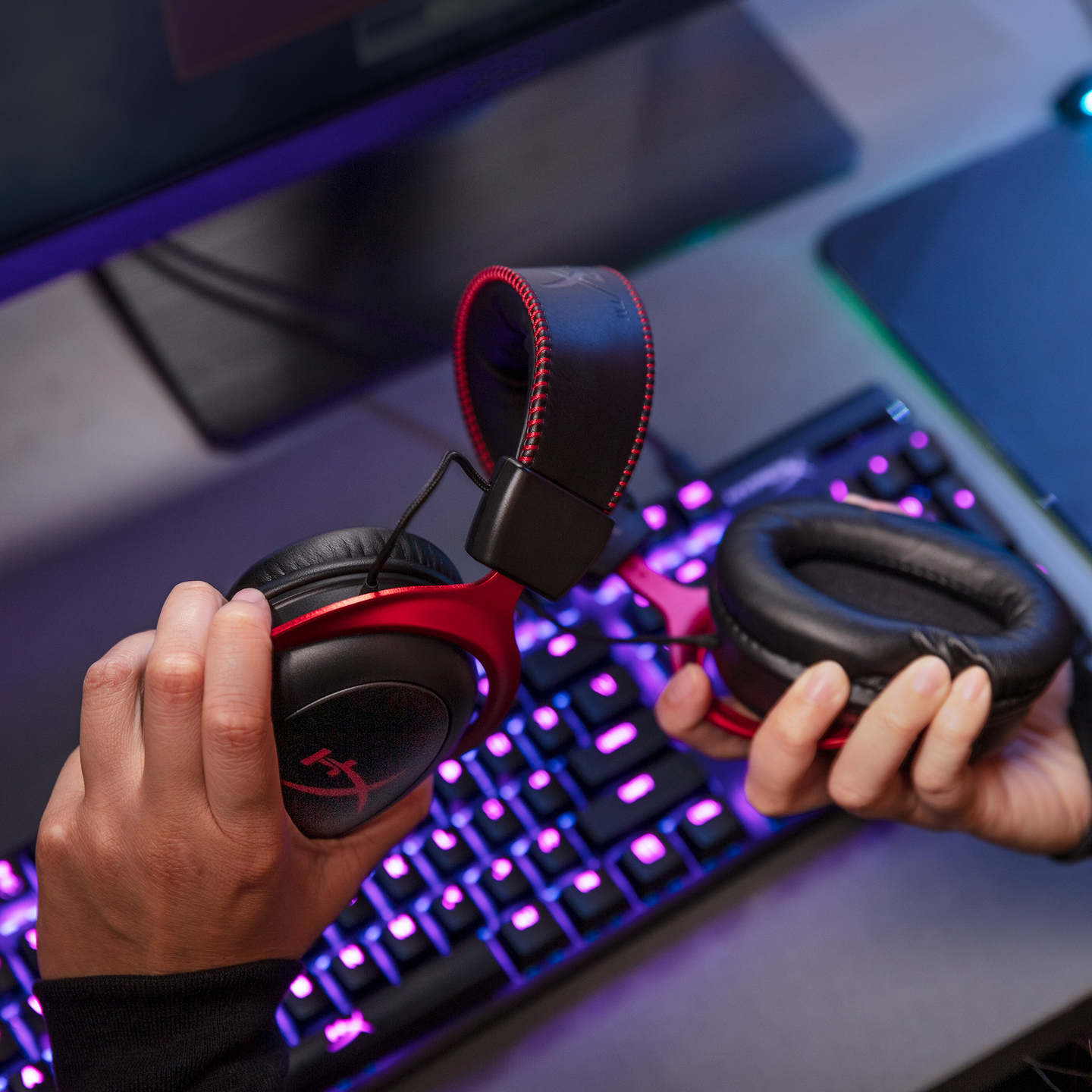 HyperX Cloud II -langattomat pelikuulokkeet