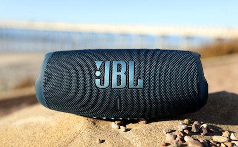 JBL Charge 5 Bluetooth-kaiutin sininen