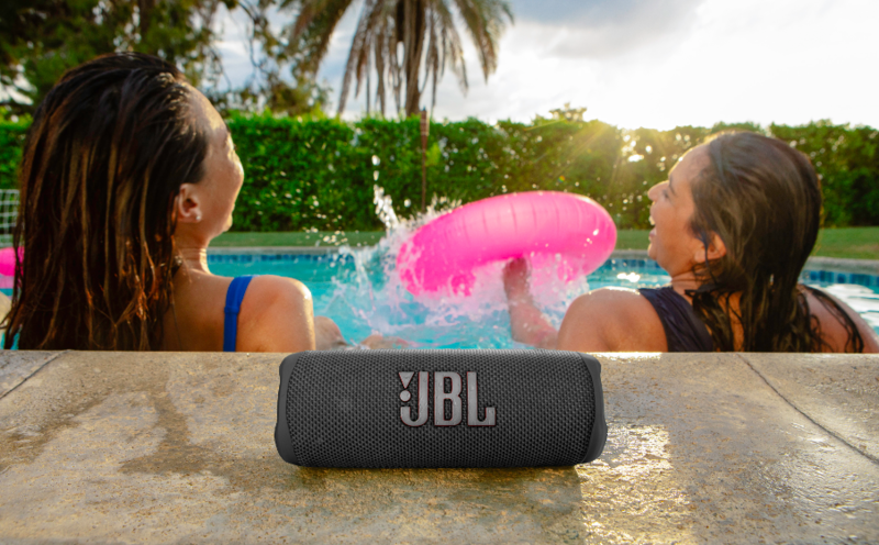 JBL Flip 6 -Bluetooth-kaiutin, musta