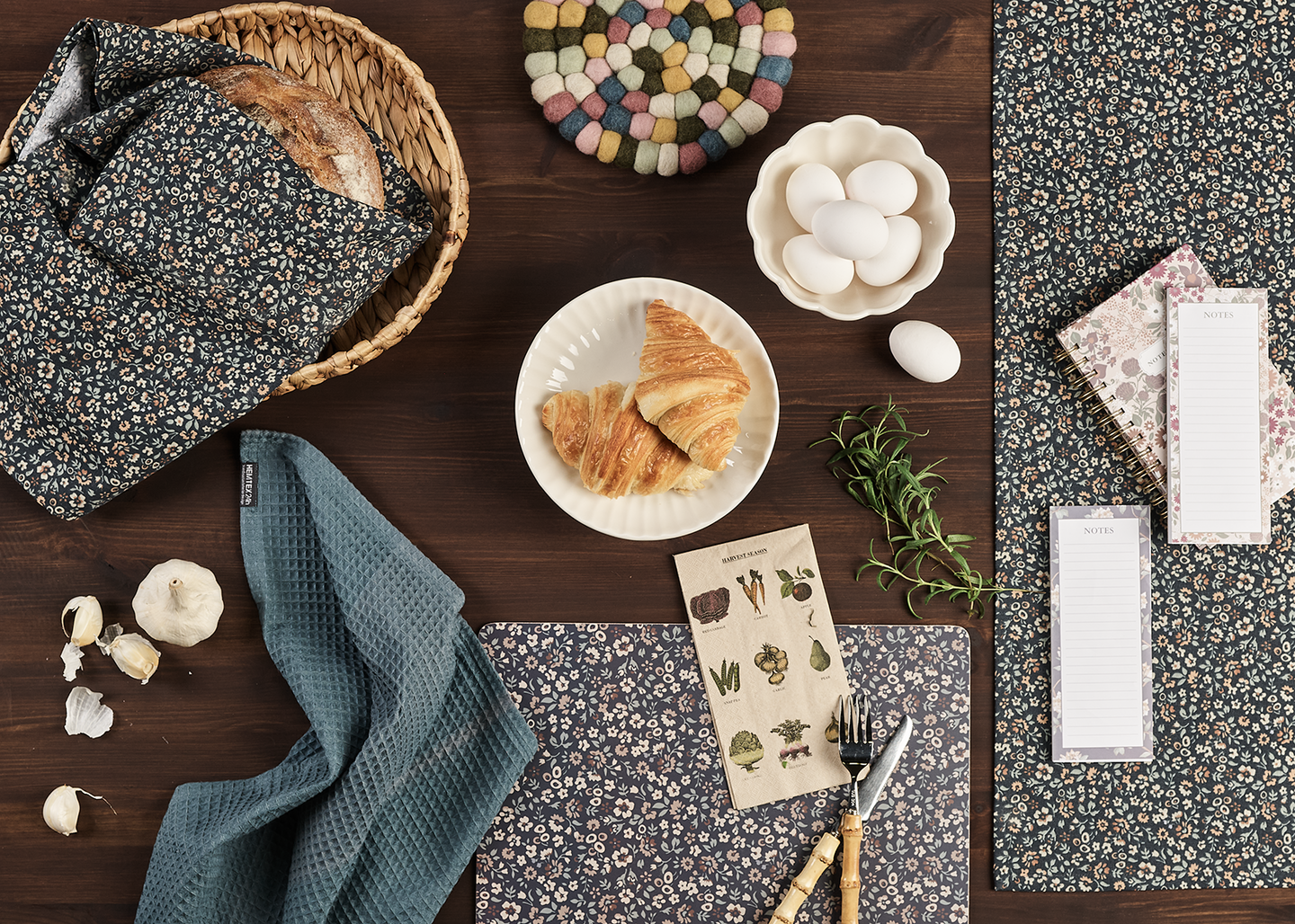 Hemtex 24h Flowertree muistilehtiö 8x20,5 cm