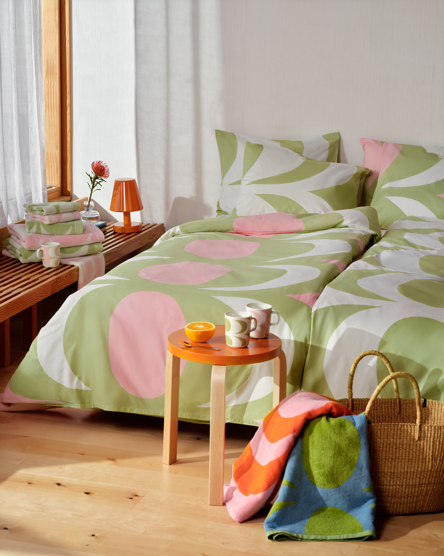 Marimekko Kaivo muki 2,5 dl valkoinen-vaaleanpunainen