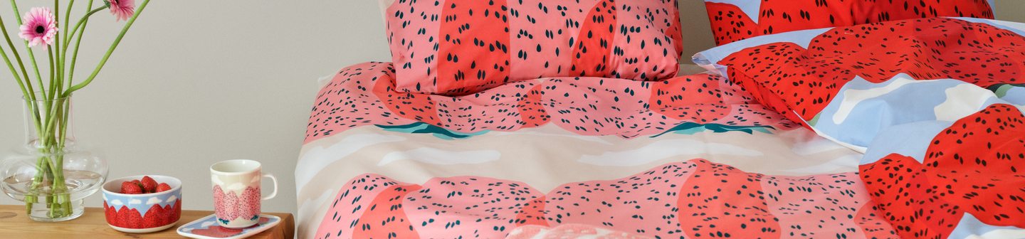 Marimekko Mansikkavuoret kulho 5 dl vaaleansininen