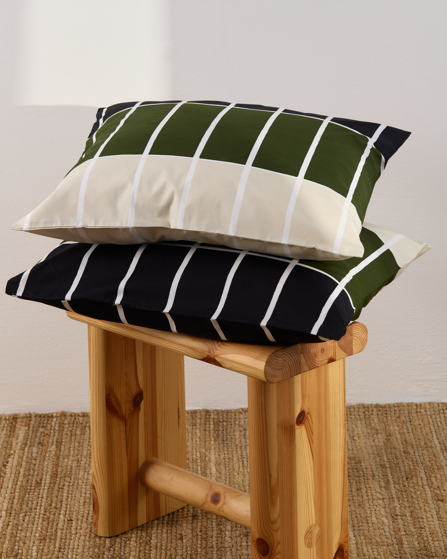 Marimekko Tiiliskivi tyynyliina 50x60 cm 2kpl/pakkaus vihreä-musta-vaalea beige