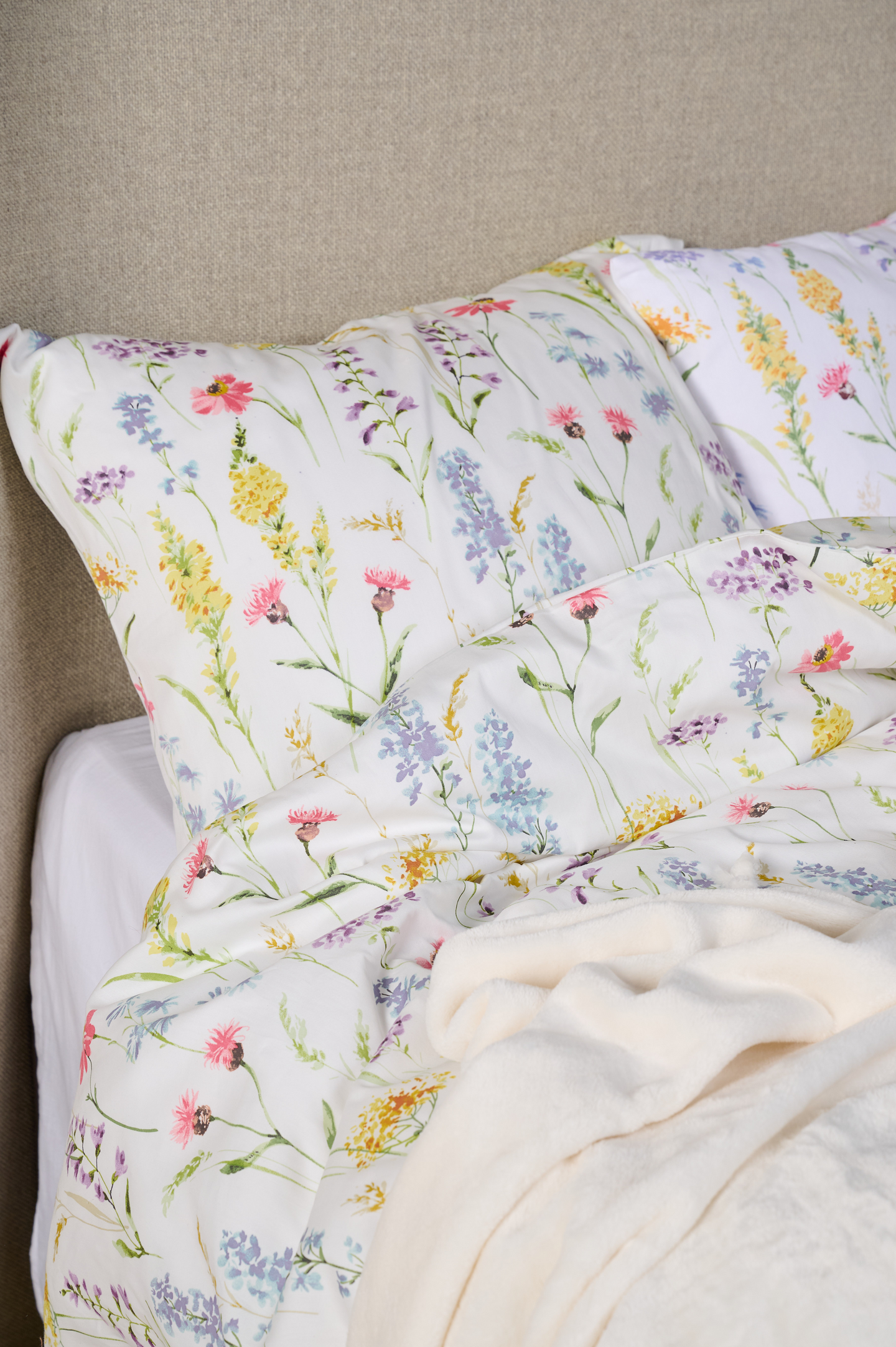 Hemtex 24h Midsummer satiinipussilakana