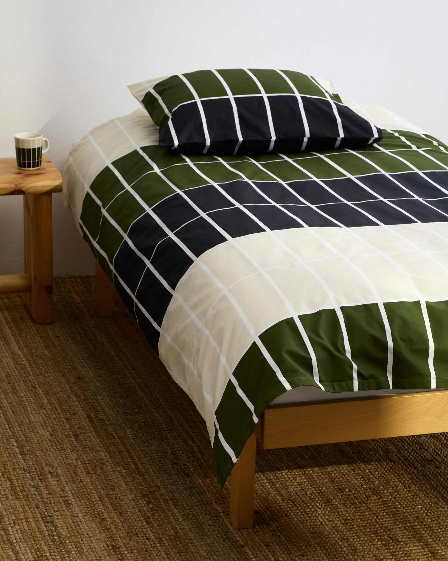 Marimekko Tiiliskivi pussilakanasetti 150x210 cm vihreä-musta-vaalea beige