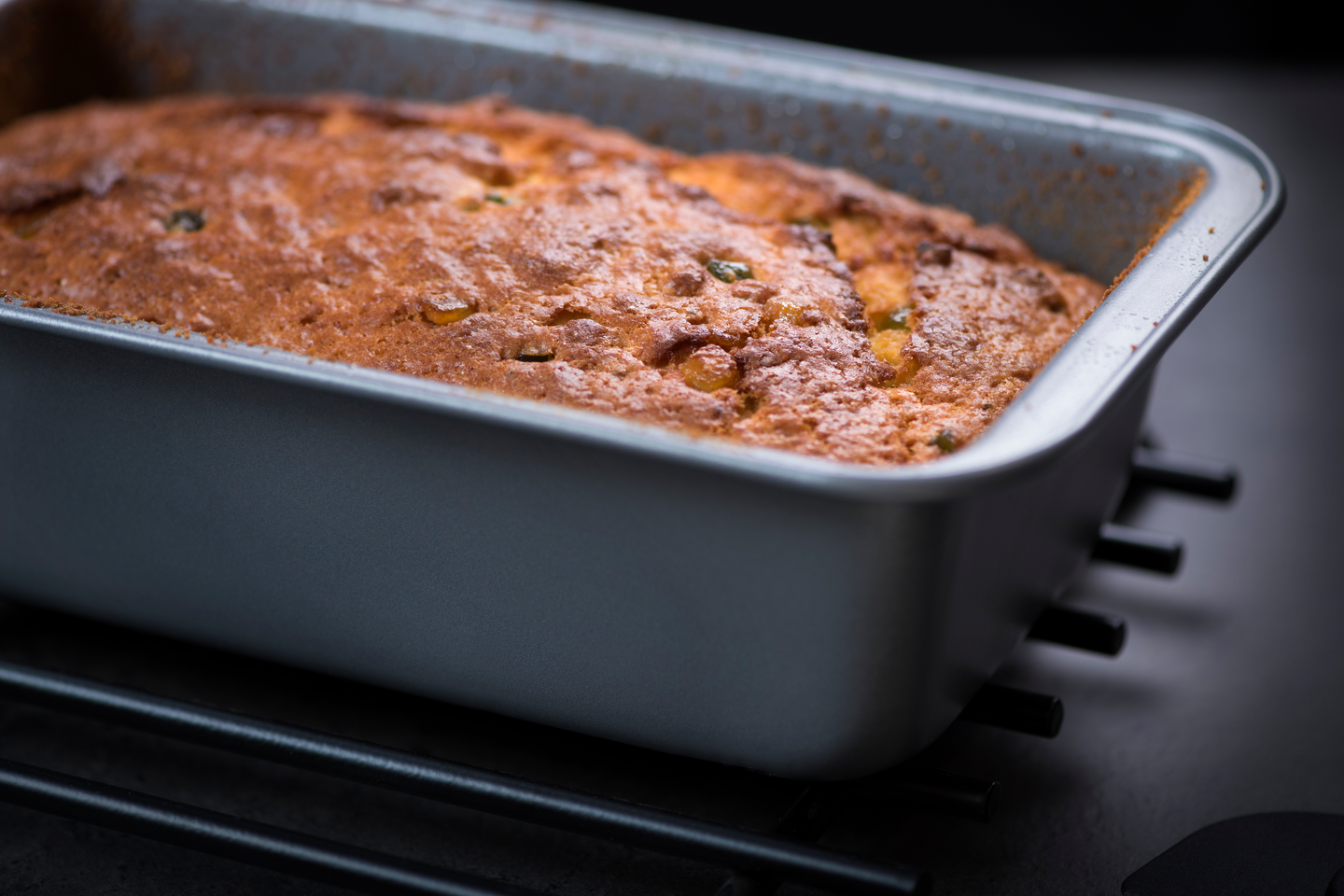 Maku pannunalunen metallia 24 x 24 cm