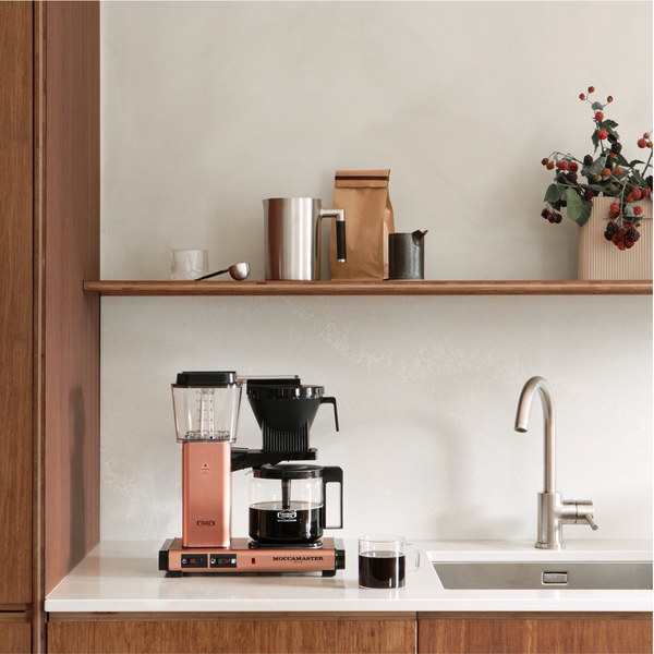 Moccamaster Optio -kahvinkeitin, ruusukulta