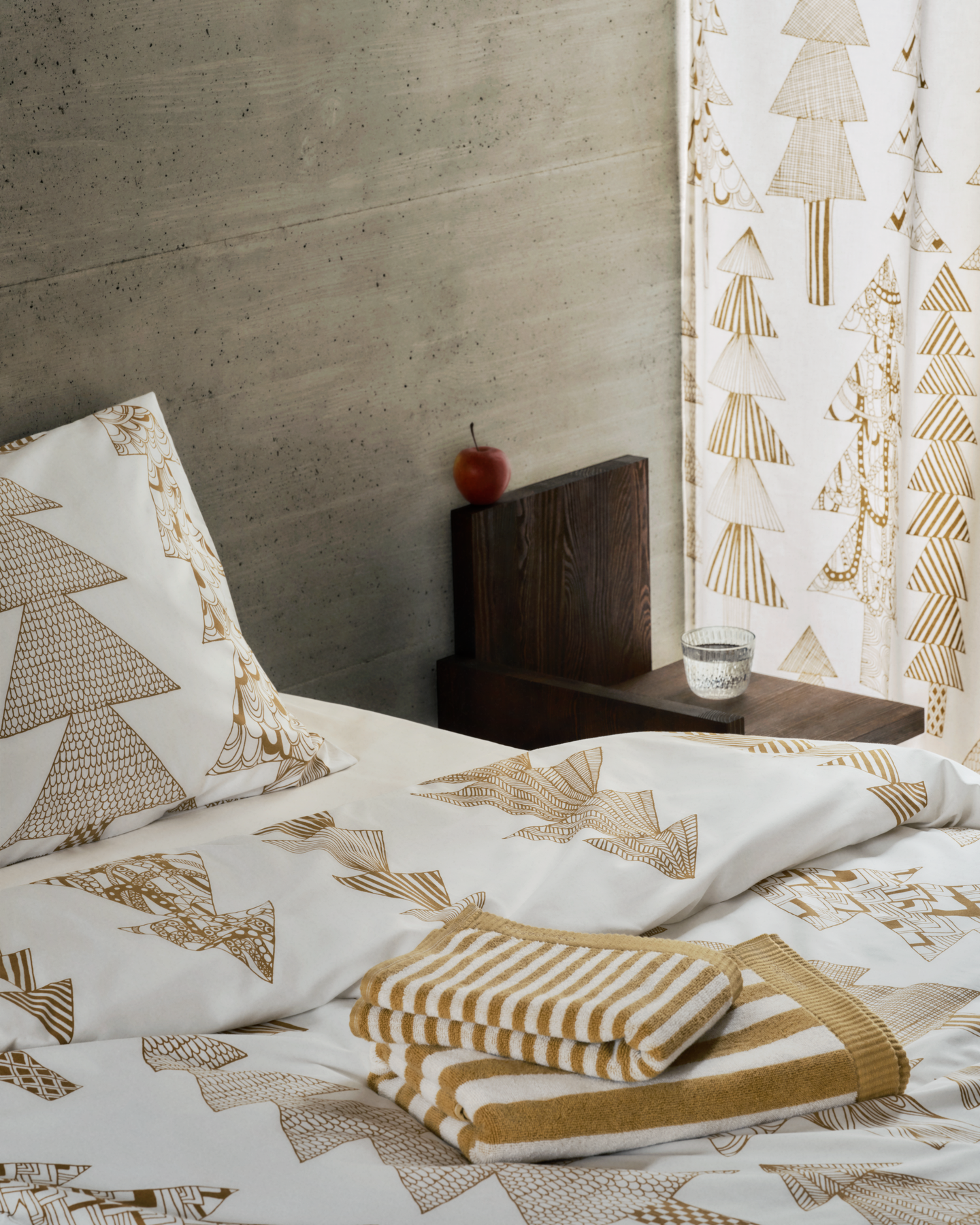 Marimekko Nimikko kylpypyyhe 70x140 cm beige