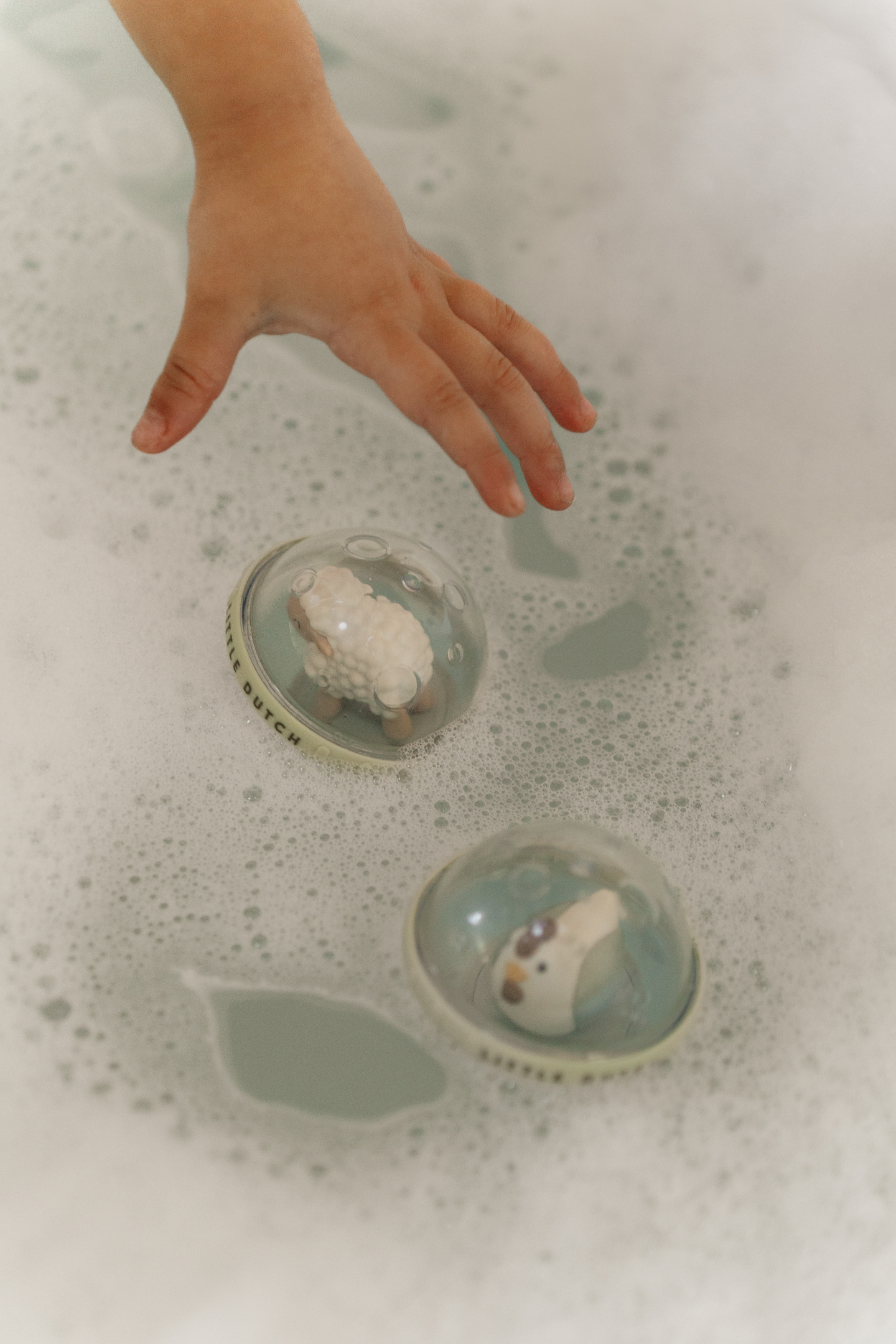 Little Dutch pyörivät pallot little farm 2kpl