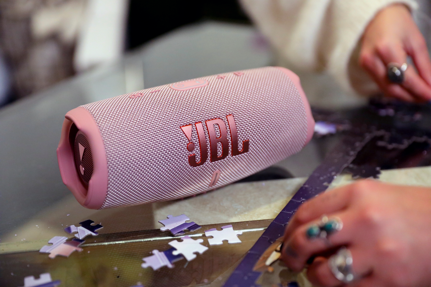 JBL Charge 5 Bluetooth-kaiutin, pinkki