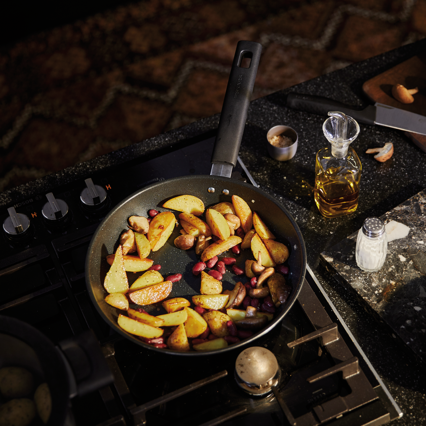 Fiskars Hard Face teräs paistinpannu 26 cm