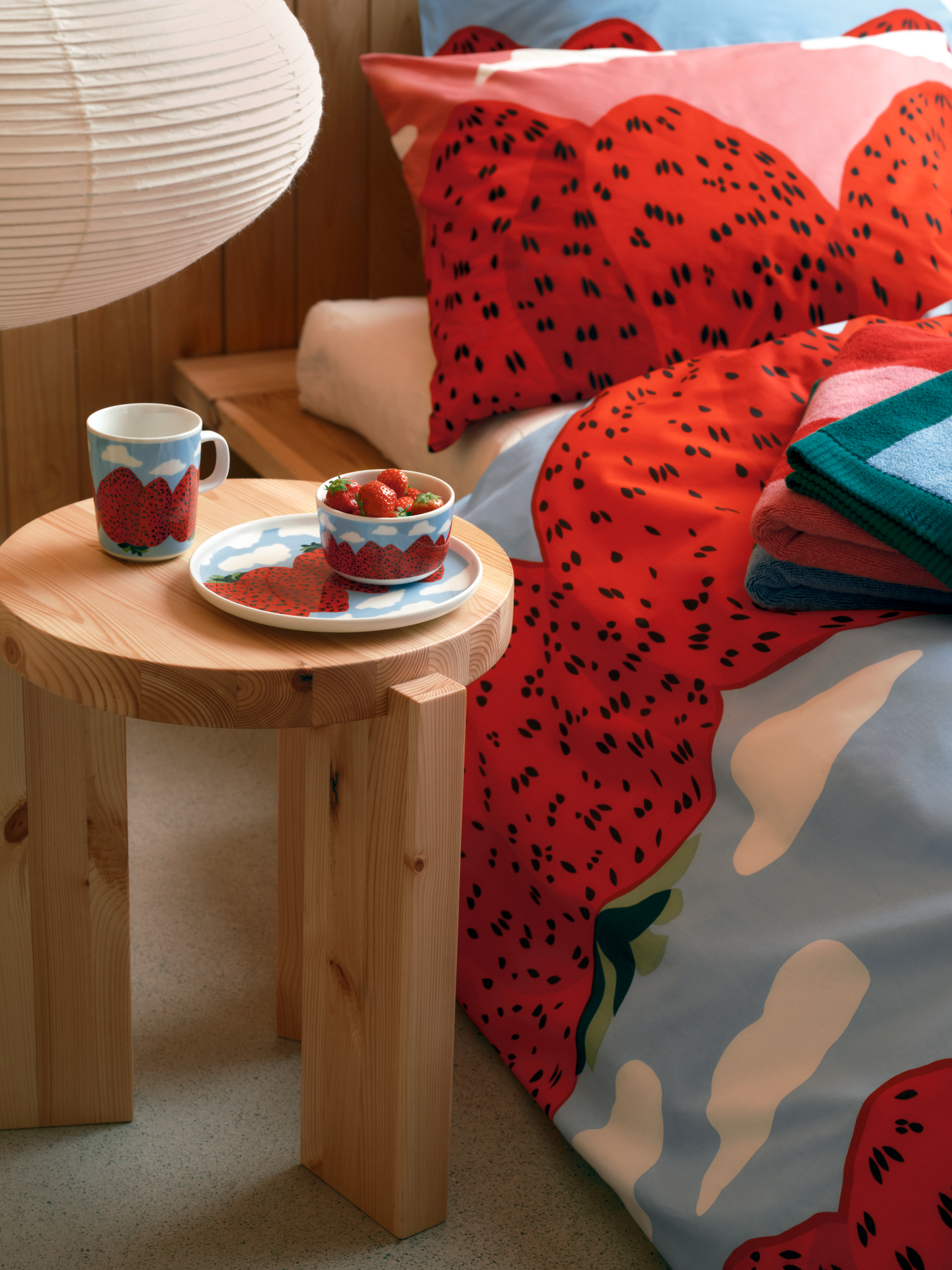 Marimekko Juhlaraita kylpypyyhe 70x140 cm vaaleanpunainen