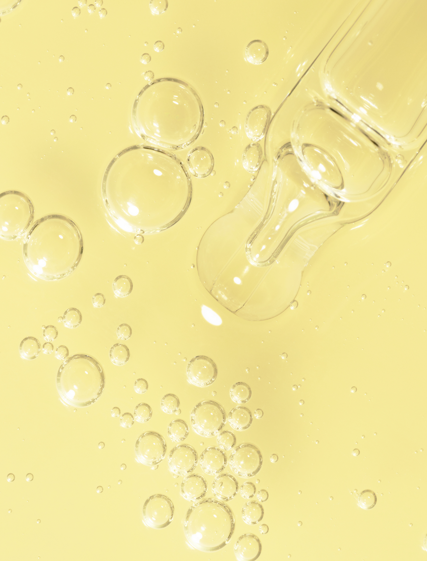 Lumene VALO Kirkastava hyaluronitiiviste 30 ml