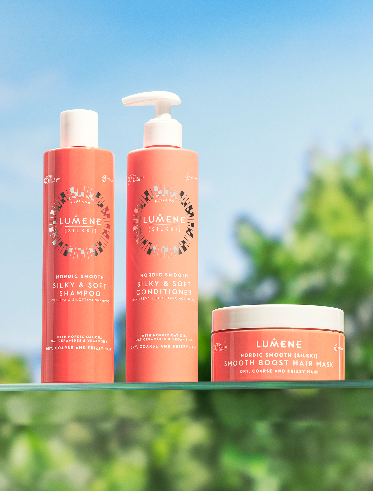Lumene SILKKI Ravitseva & silottava hoitoaine 290ml