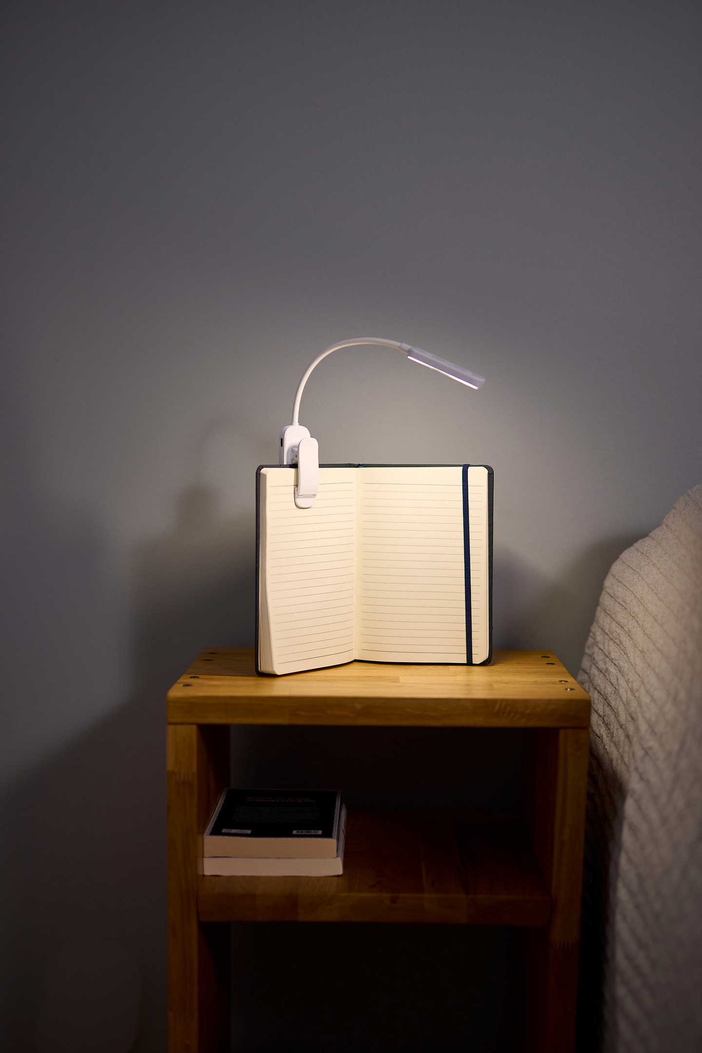 Airam Klipsivalo USB ladattava