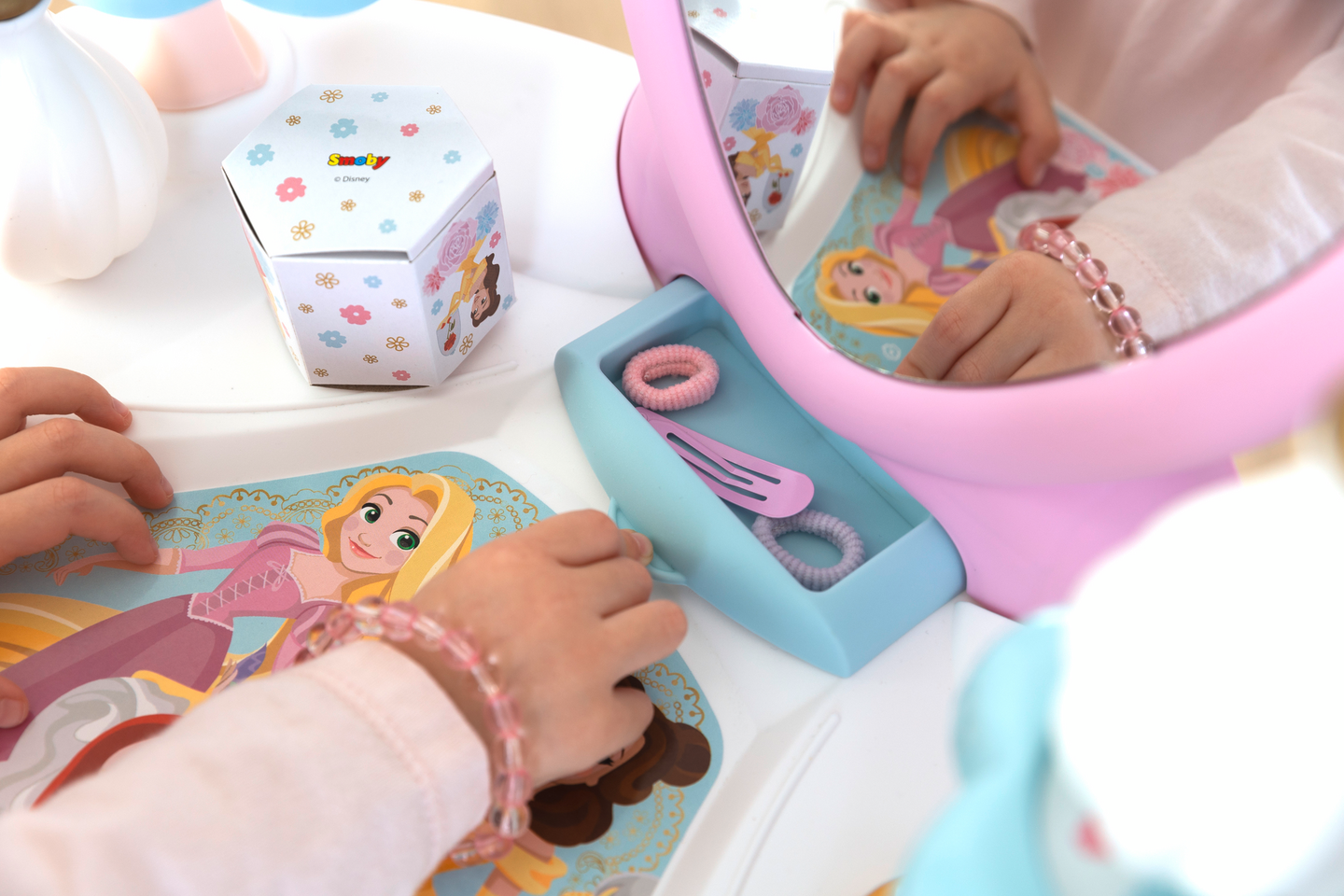 Disney Prinsessat, kampauspöytä