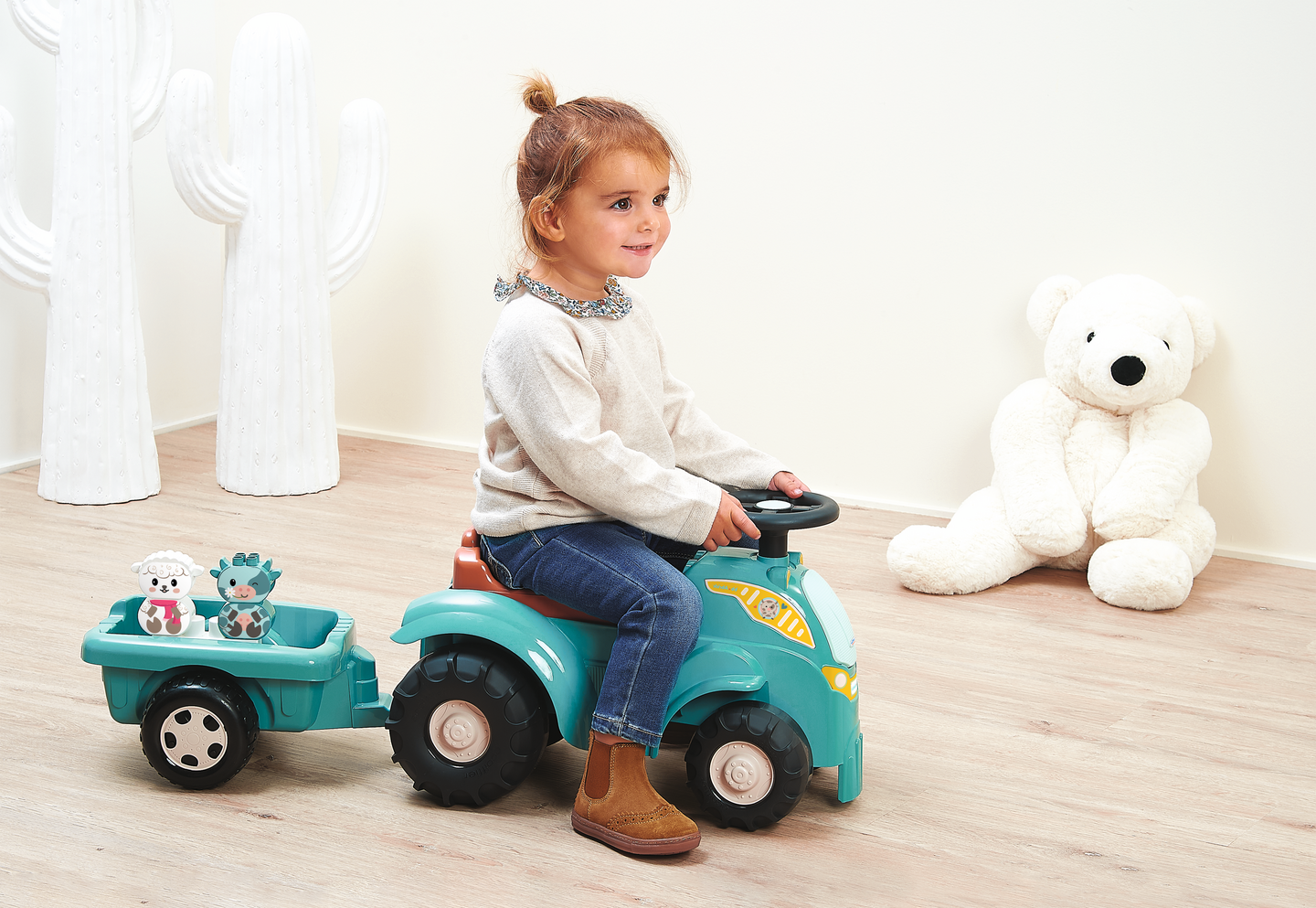 Ride-on traktori+perävaunu ja palikoita