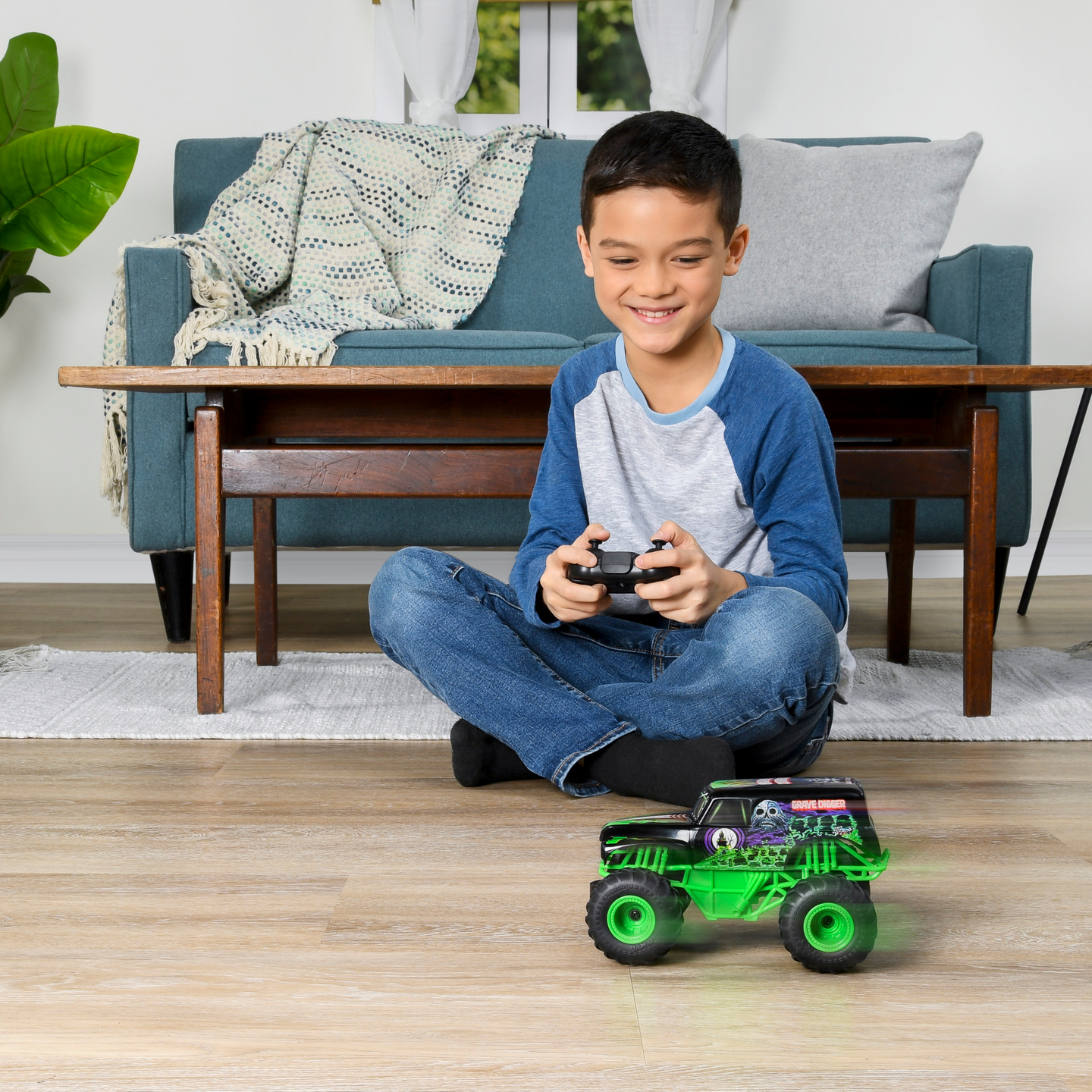 Monster Jam RC Scale 1:24 lajitelma
