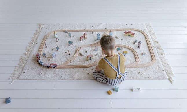 Puinen Junarata XL 107 osaa