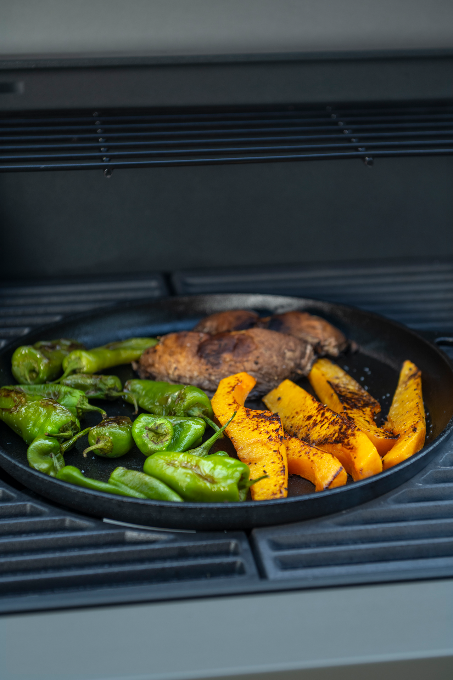 Mustang Augusta 4+1 kaasugrilli