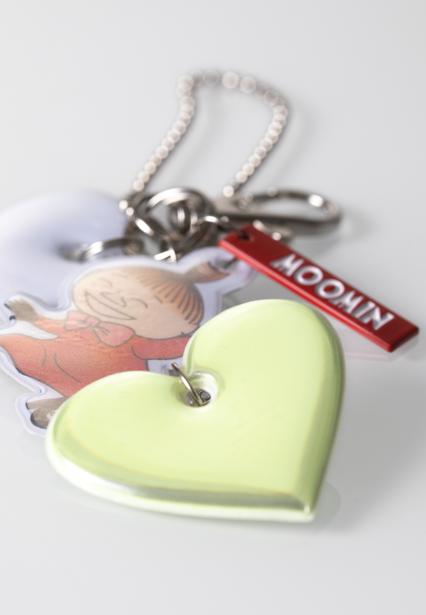 Lasessor X Moomin Design koruheijastin Pikku Myy ja 2 sydäntä