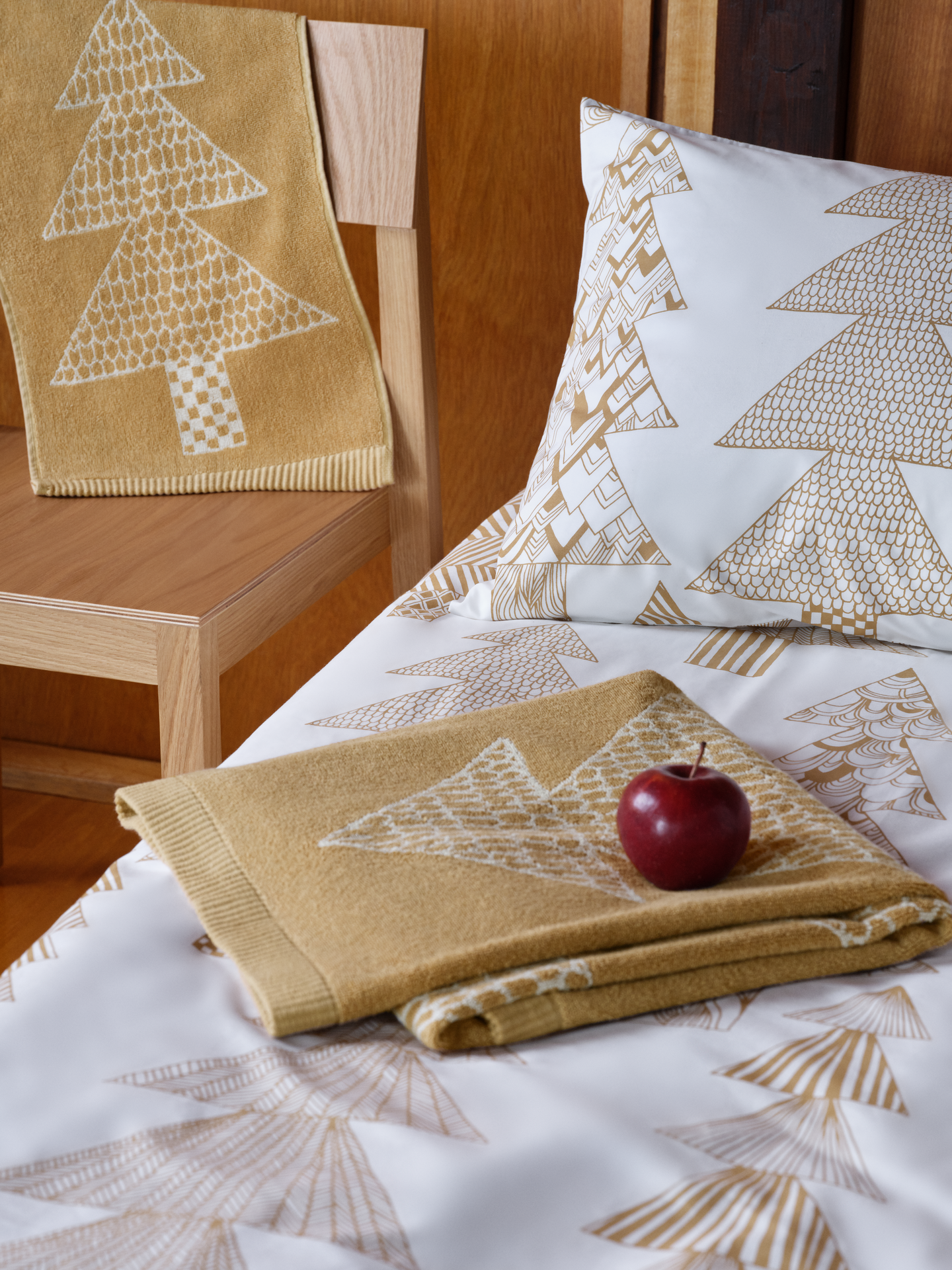 Marimekko Kuusikossa pussilakanasetti 150x210 cm beige-valkoinen