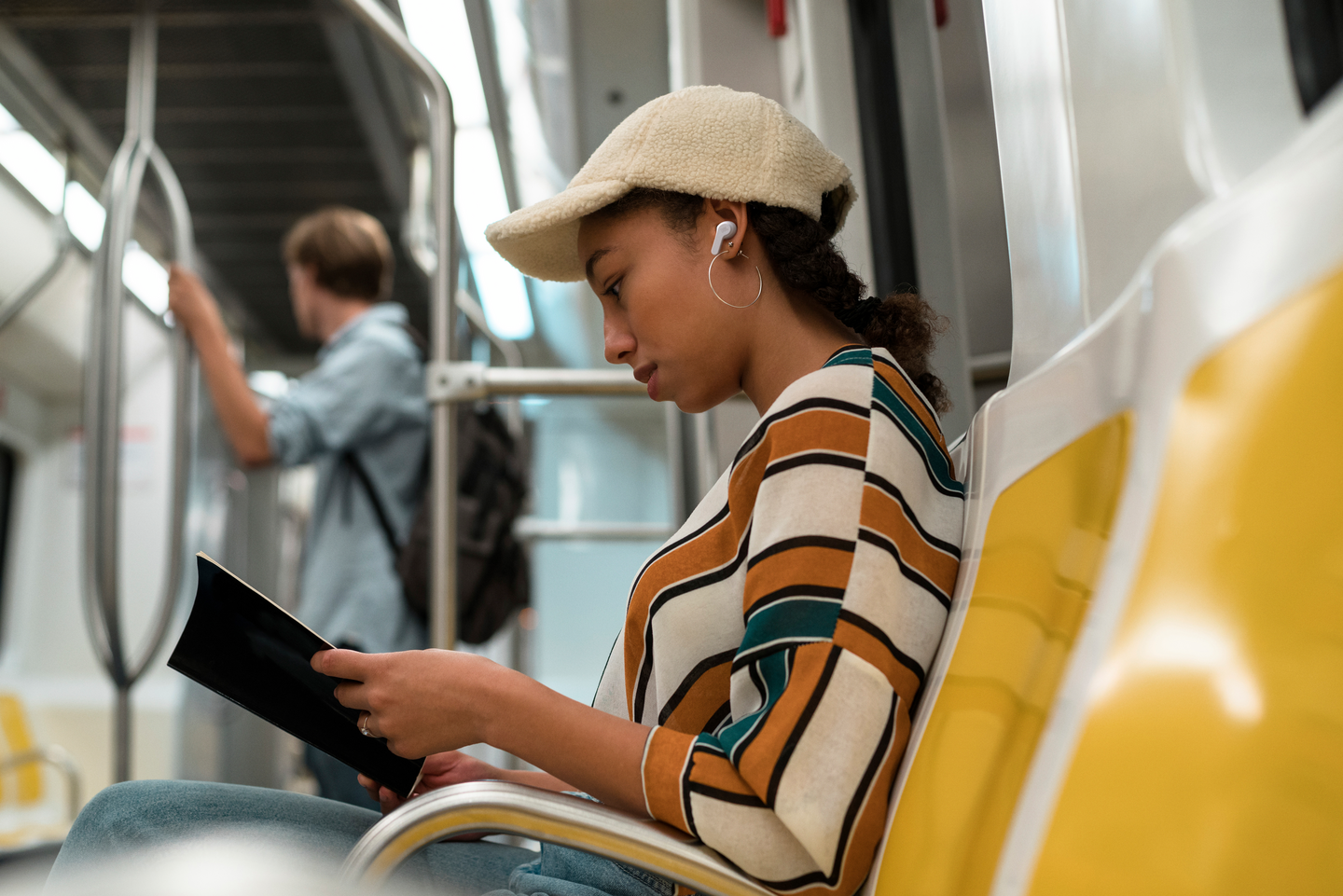 JBL Vibe Beam -langattomat nappikuulokkeet, valkoinen