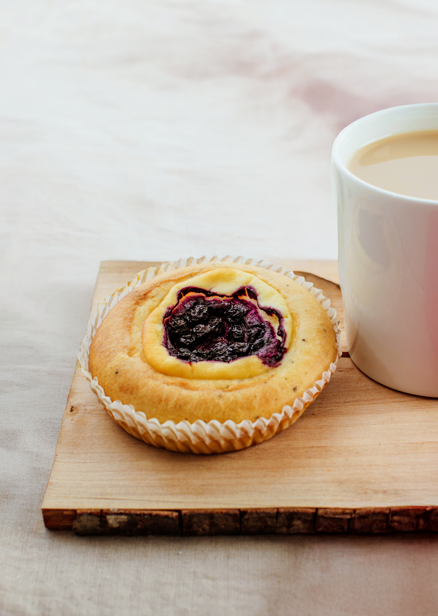 Fazer Gluteeniton mustikka-rahkapulla 4kpl/300g kypsä pakaste