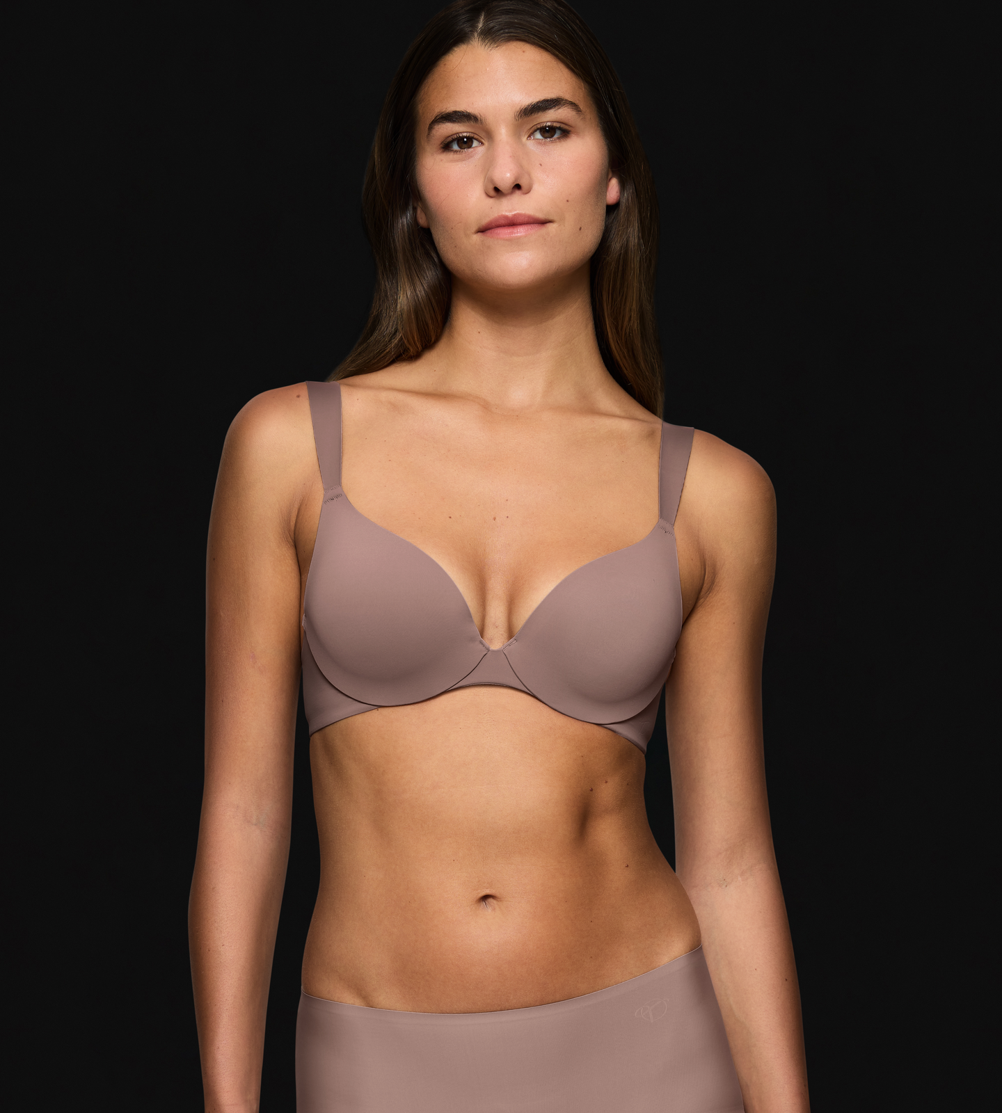 Triumph Body Make-Up Illusion WP EX