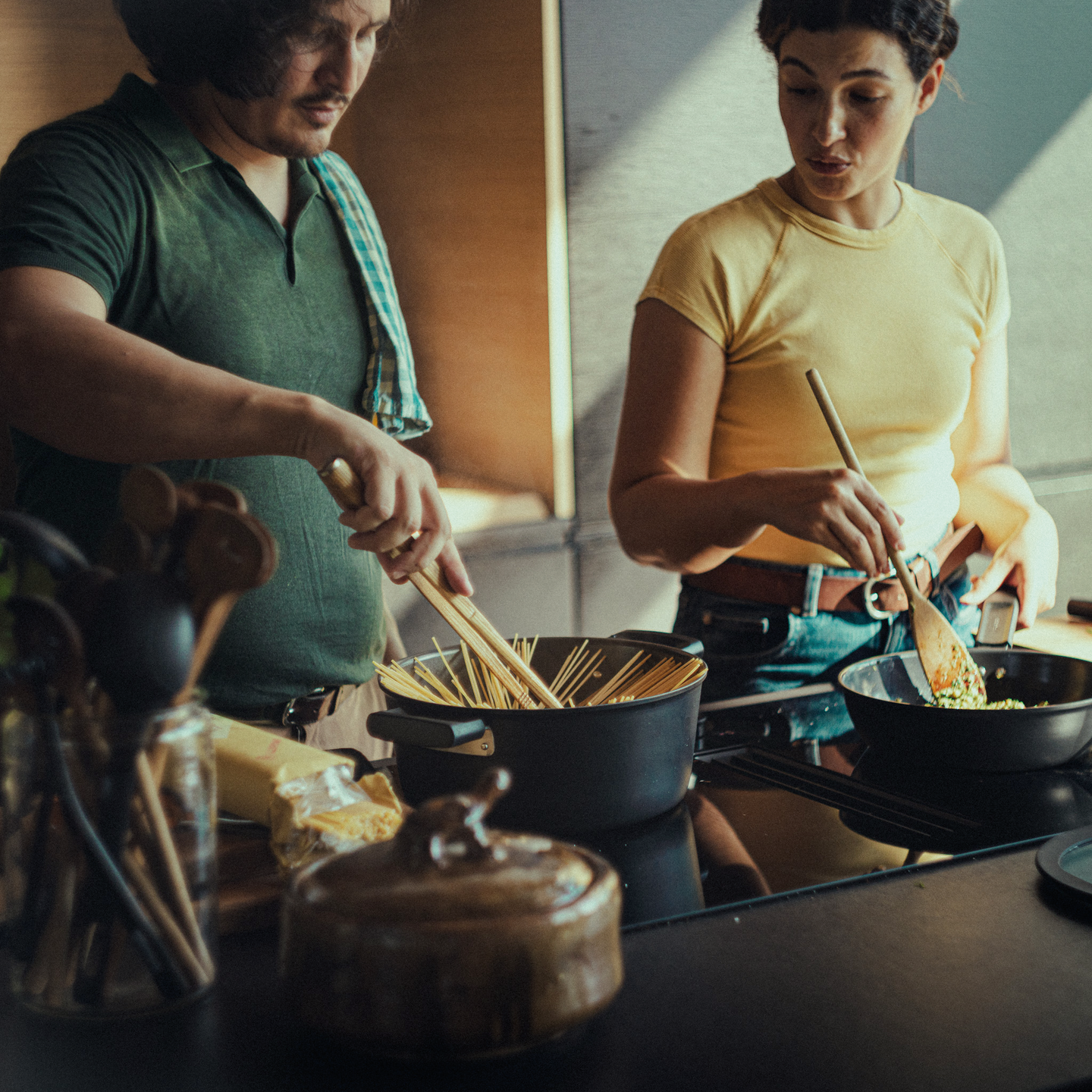 Hard Face paistokasari 24 cm kannella