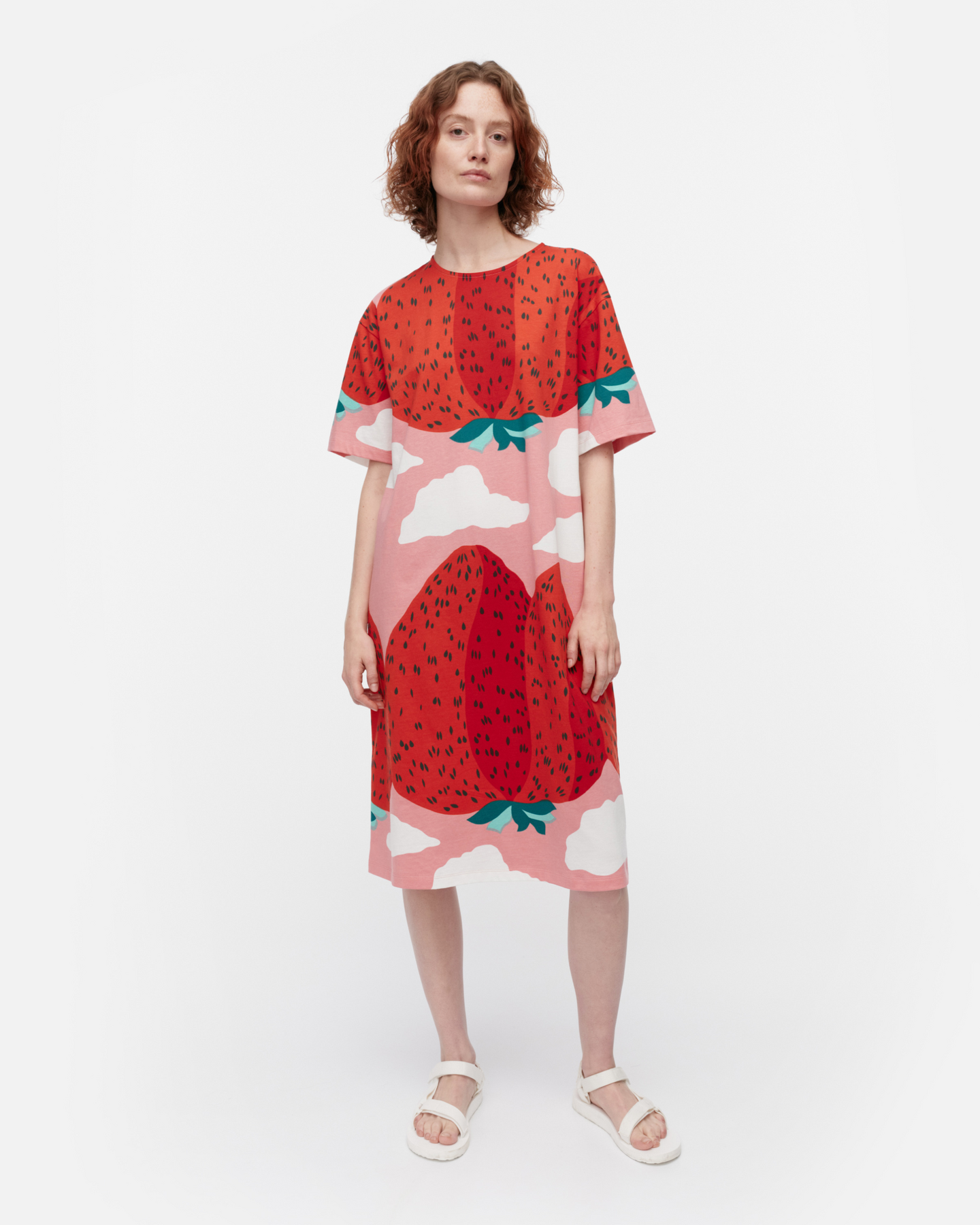 Marimekko Monomi Mansikkavuoret lyhythihainen yöpaita