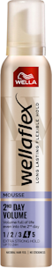 Wella Wellaflex muotovaahto 200ml 2nd Day Volume Extra Strong