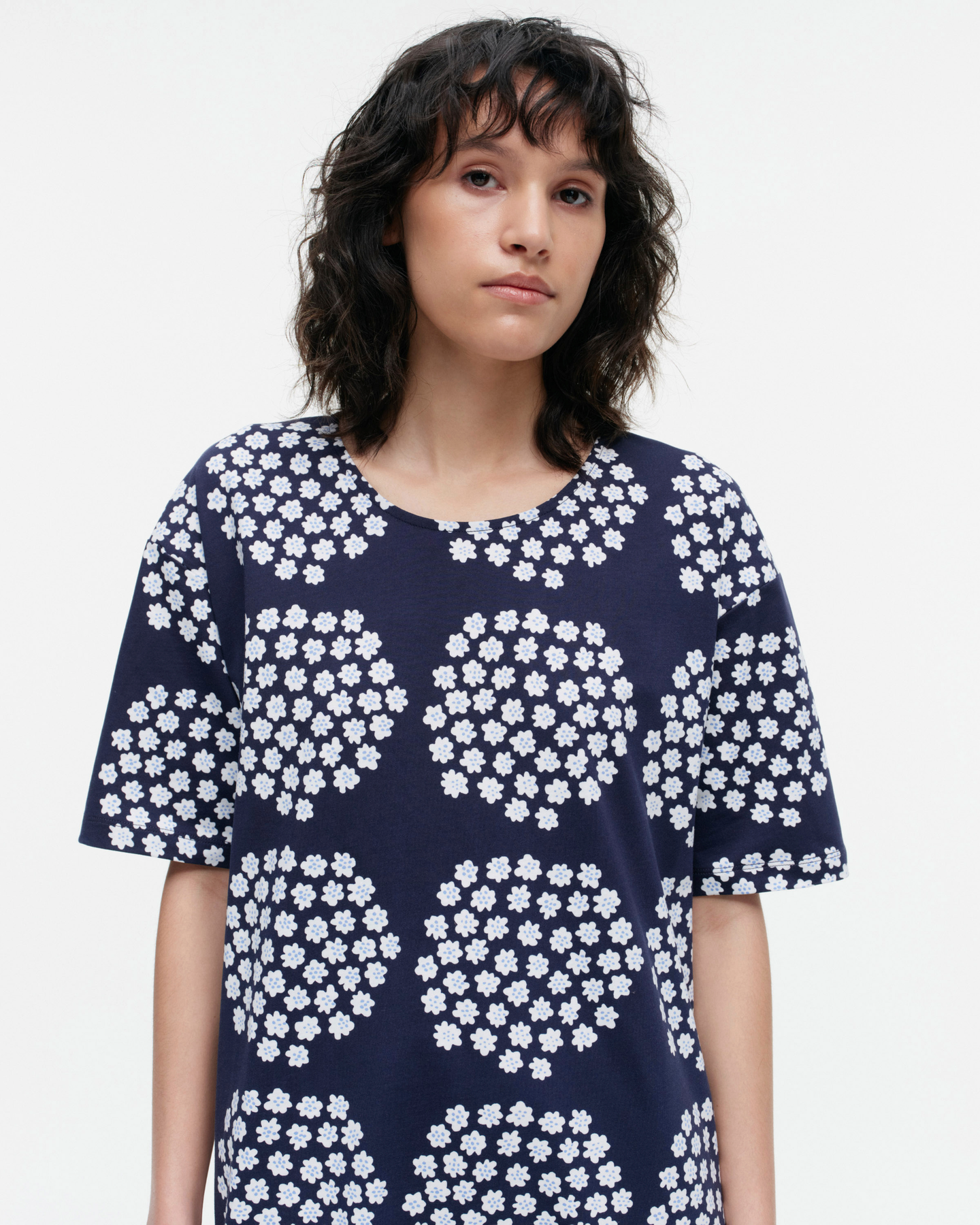 Marimekko yöpaita Seanna Puketti