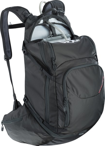 EVOC Explorer Pro pyöräilyreppu 26L  musta