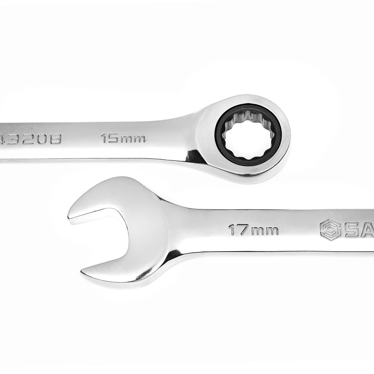 SATA räikkälenkkiavainsarja 8-19mm telineellä, 8-osaa