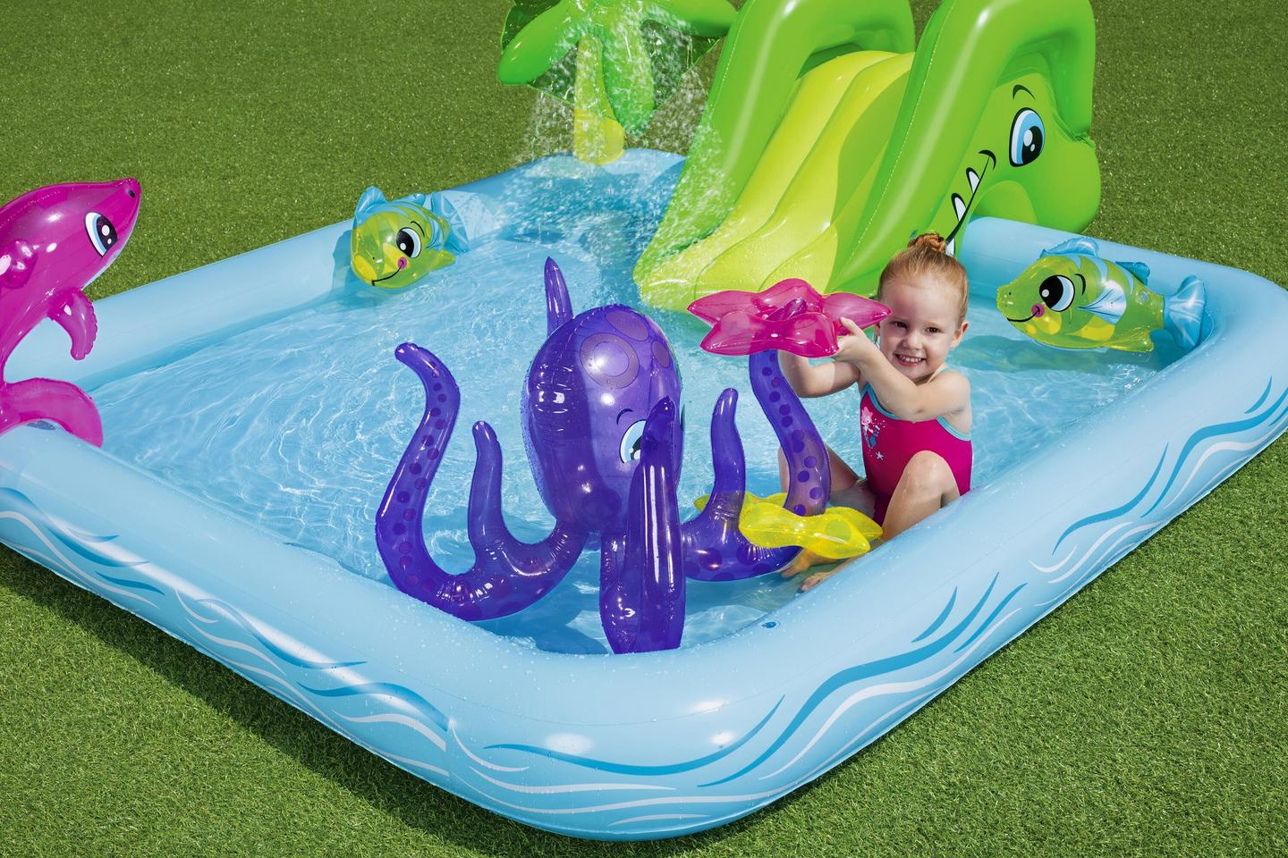 Fantastic Aquarium Play Center