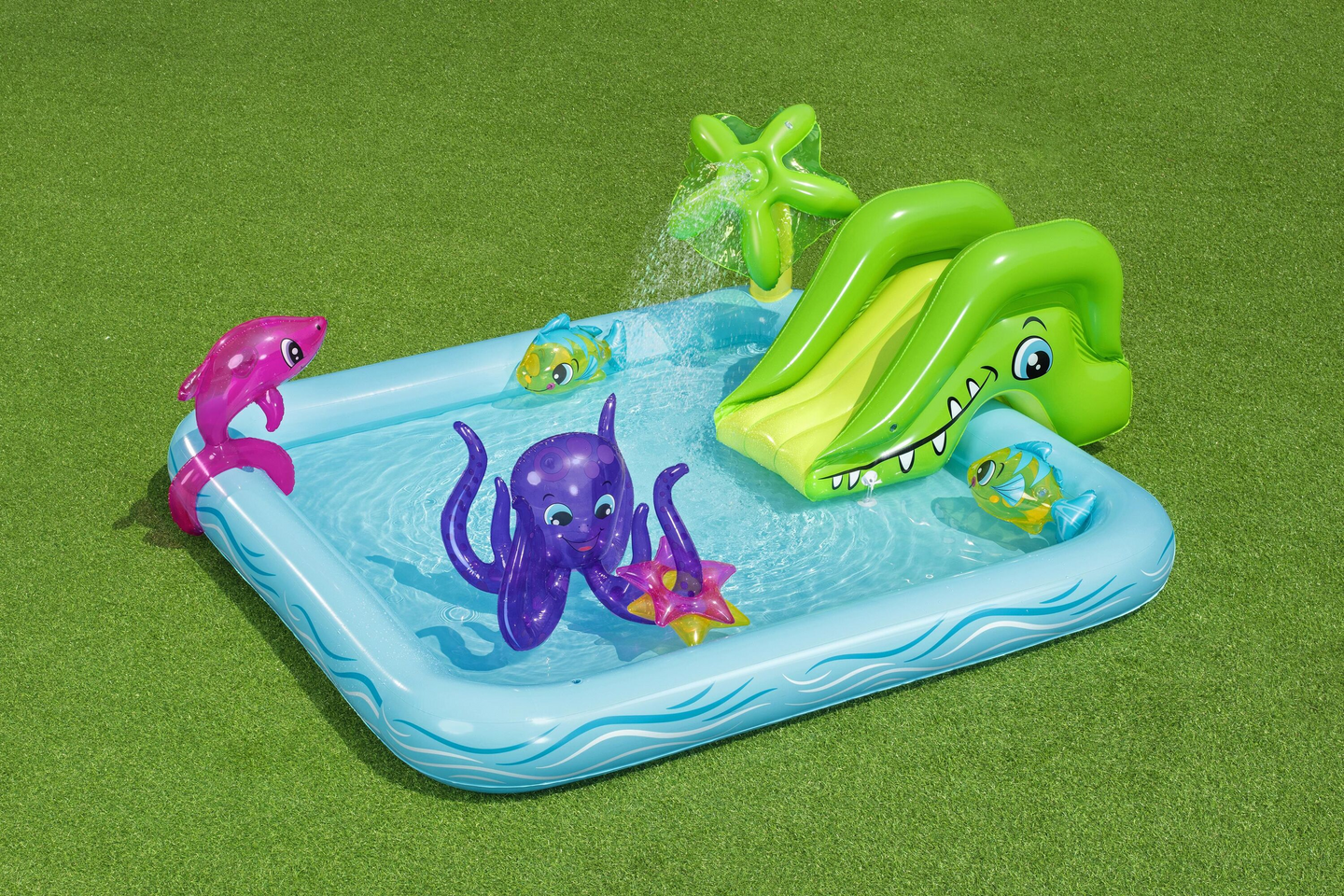 Fantastic Aquarium Play Center