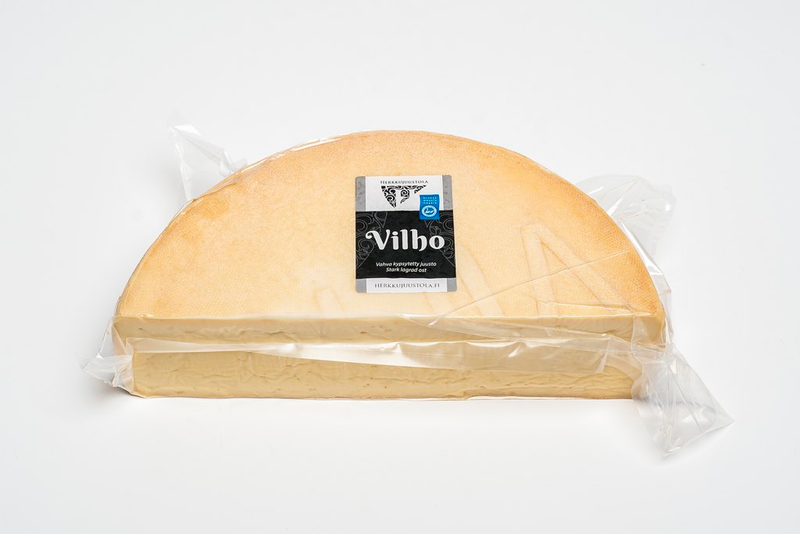 Herkkujuustolan Vilho kypsytetty kittikuorinen juusto n.3kg puolikas kiekko