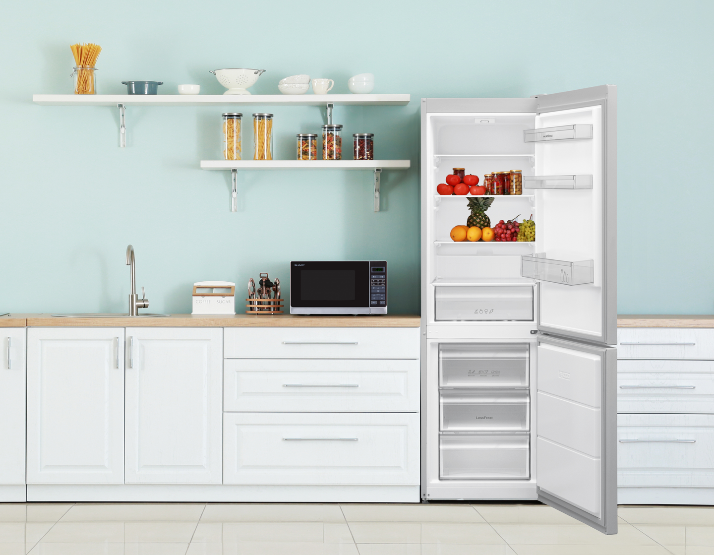 Sharp R-242INW -mikroaaltouuni, hopea