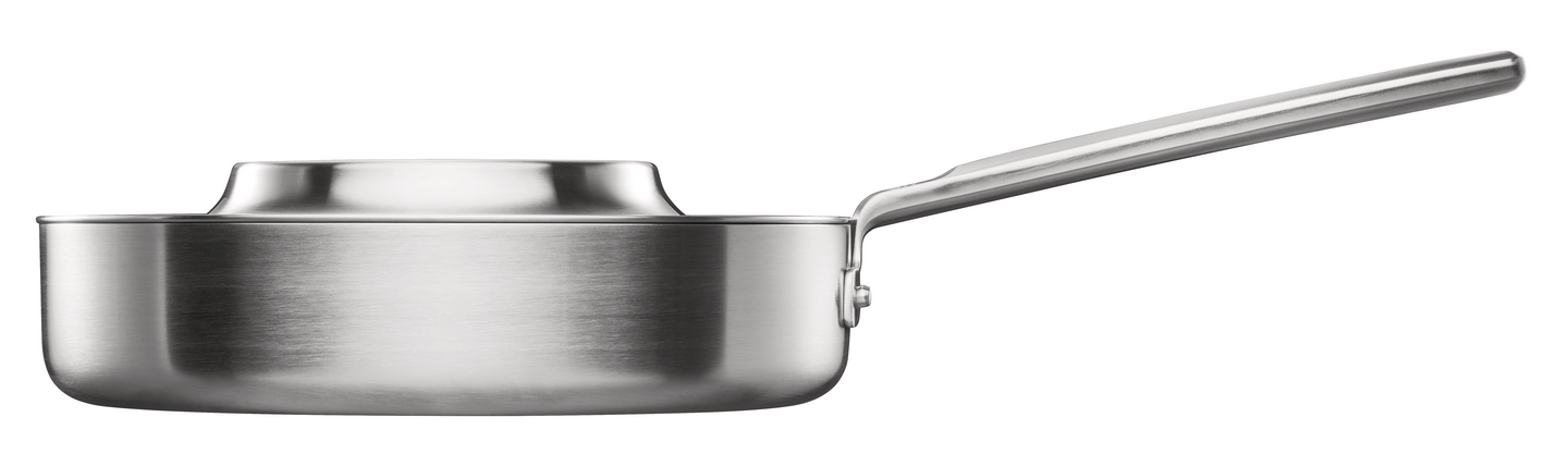 Fiskars Norden teräs paistokasari 26 cm kannella